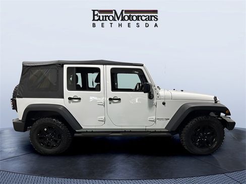 Used 2018 Jeep Wrangler Unlimited Sport image 6
