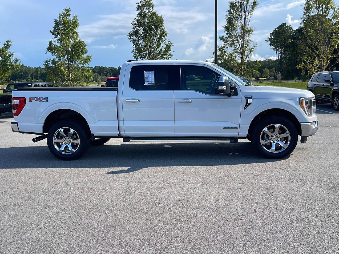 Used 2022 Ford F150 Lariat w/ Max Trailer Tow Package AWD/4WD image 8