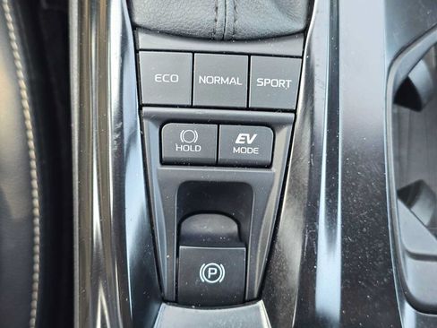 Certified 2025 Toyota Camry SE FWD image 35