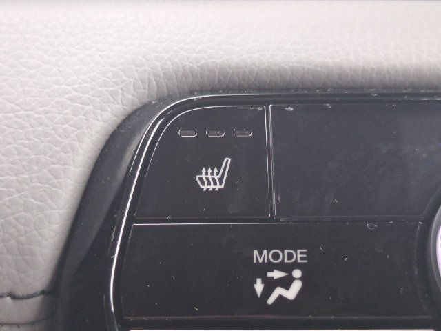 Used 2025 Honda Pilot Touring image 24