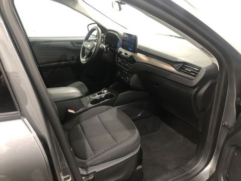 Used 2025 Ford Escape Active image 10