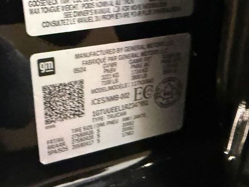 Used 2024 GMC Sierra 1500 AT4 w/ Technology Package AWD/4WD image 56