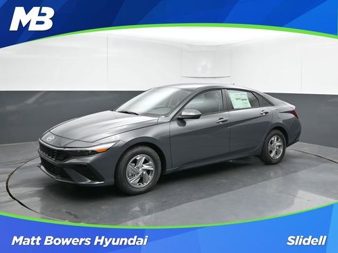 New 2026 Hyundai Elantra SE image 1