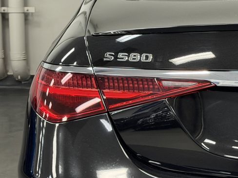 Certified 2024 Mercedes-Benz S 580 4MATIC Sedan image 13