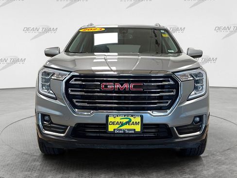 Used 2023 GMC Terrain SLT AWD/4WD image 7