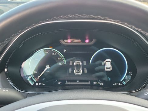 Certified 2023 Genesis GV70 2.5T w/ Sport Prestige Package image 9