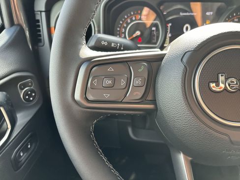 New 2026 Jeep Gladiator Mojave image 11