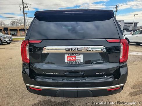 Used 2023 GMC Yukon SLT AWD/4WD image 8