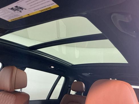 Certified 2025 BMW X7 xDrive40i image 23