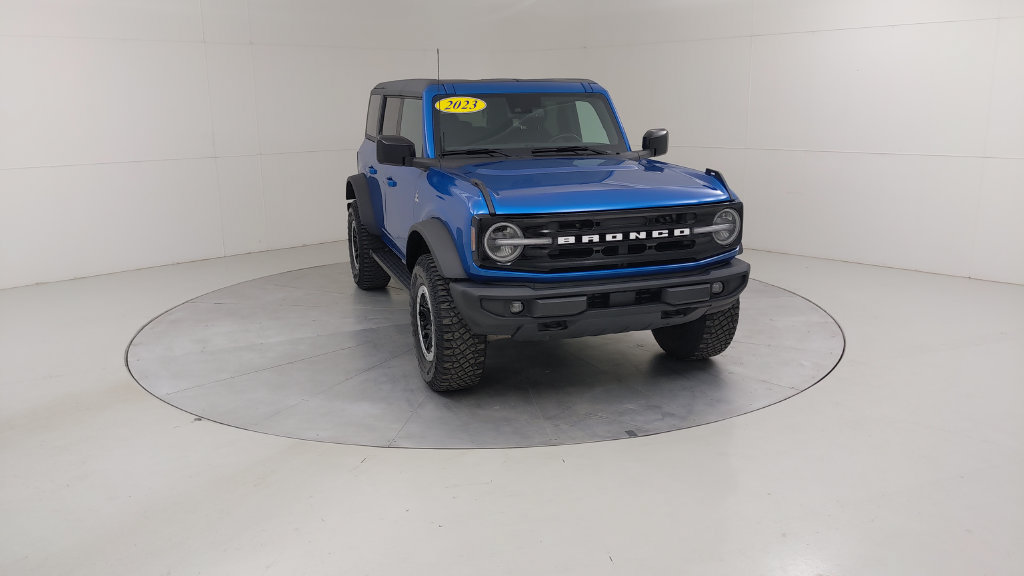 Used 2023 Ford Bronco Outer Banks w/ Sasquatch Package AWD/4WD image 9