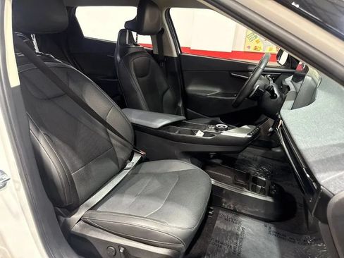 Used 2024 Kia EV6 Wind AWD/4WD image 18
