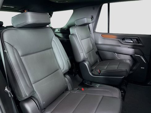 New 2026 GMC Yukon Denali w/ Sun & Power Step Package image 29