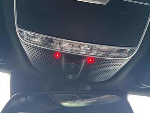 Used 2015 Mercedes-Benz S 550 4MATIC Sedan image 35