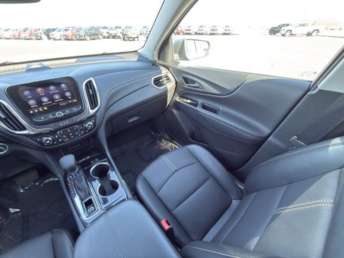 Used 2024 Chevrolet Equinox Premier image 35