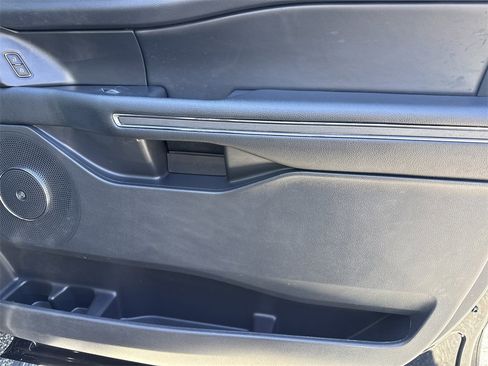 Used 2024 Ford Expedition Limited image 14