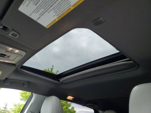 Used 2021 Toyota Sienna LE FWD image 18