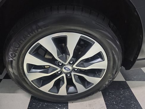 Used 2023 Subaru Outback Limited AWD/4WD image 7