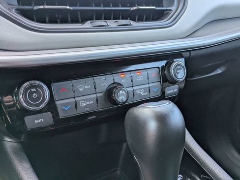 Used 2025 Jeep Compass Limited AWD/4WD image 21