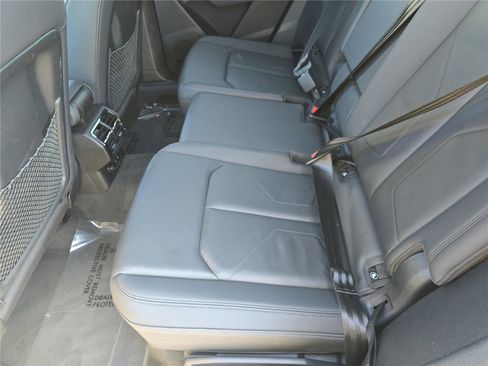 Used 2023 Audi Q3 2.0T Premium Plus w/ Premium Plus Package image 15