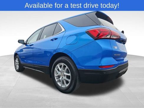 Used 2024 Chevrolet Equinox LT FWD image 3