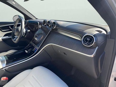 Used 2024 Mercedes-Benz GLC 300 4MATIC w/ AMG Line image 13