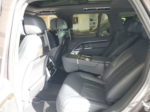 Used 2024 Land Rover Range Rover Autobiography AWD/4WD image 25