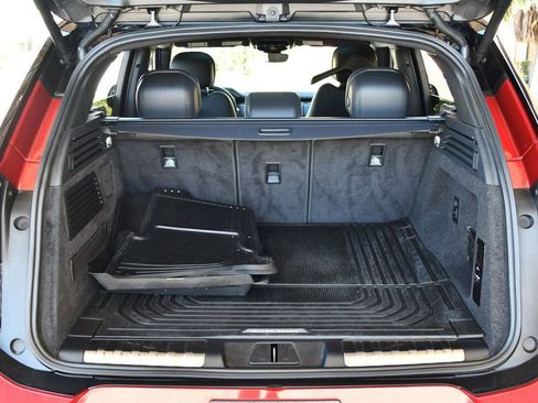 Used 2024 Land Rover Range Rover Sport Dynamic SE image 16