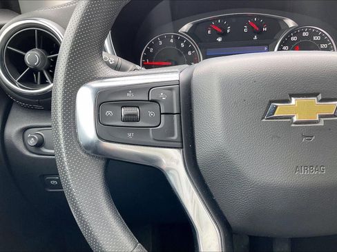 Used 2025 Chevrolet Blazer LT AWD/4WD image 18