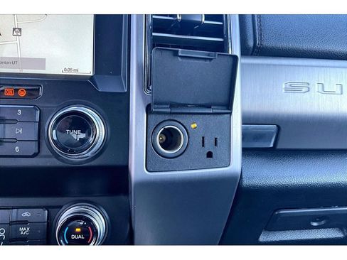 Used 2019 Ford F350 Platinum w/ Platinum Ultimate Package AWD/4WD image 17