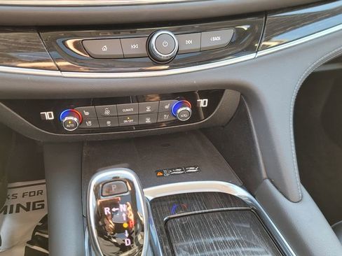 Used 2019 Buick Enclave Avenir w/ Avenir Technology Package image 22