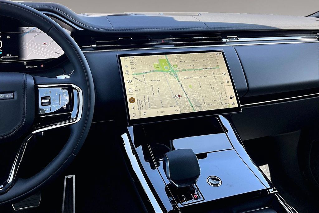 New 2026 Land Rover Range Rover Sport Dynamic SE AWD/4WD image 6