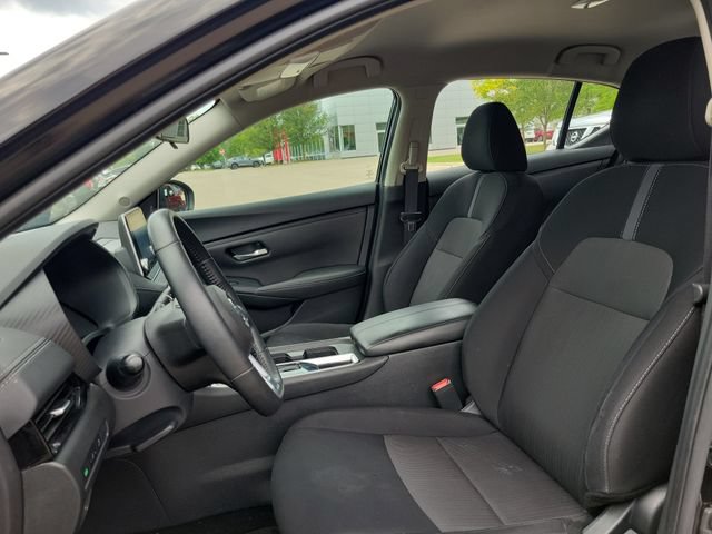 Used 2023 Nissan Sentra SV w/ All-Weather Package FWD image 8