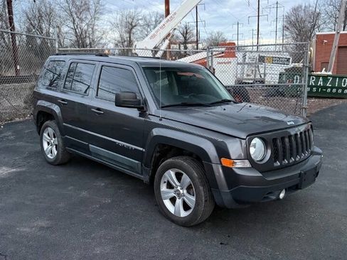 Used 2015 Jeep Patriot Latitude image 3