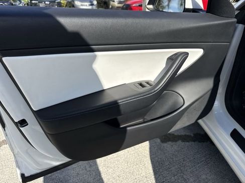 Used 2021 Tesla Model 3 Long Range AWD/4WD image 13