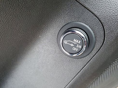 Certified 2021 GMC Acadia SLE w/ Driver Convenience Package image 29