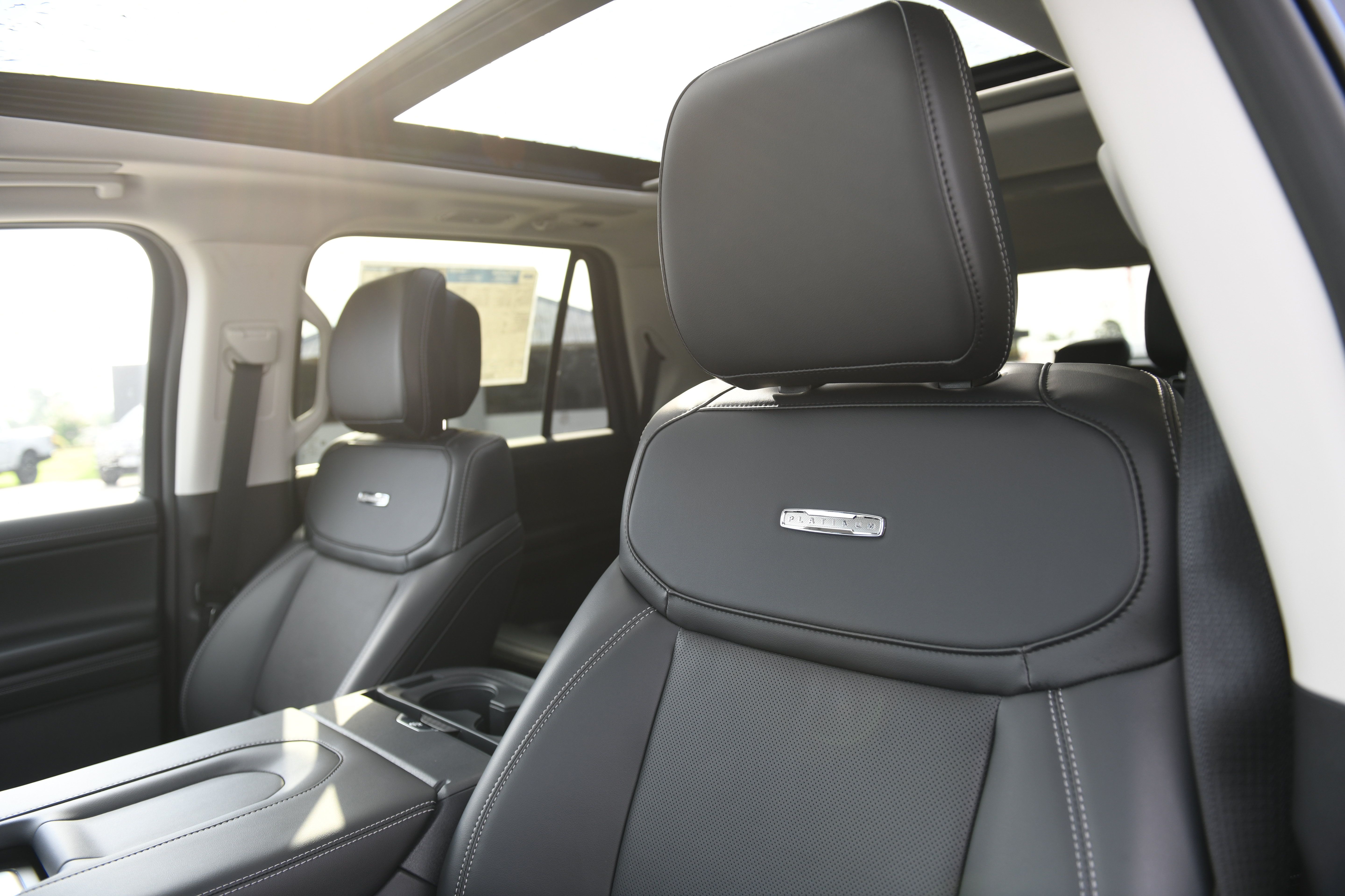 New 2026 Ford Expedition Platinum w/ Driver's Package AWD/4WD image 18