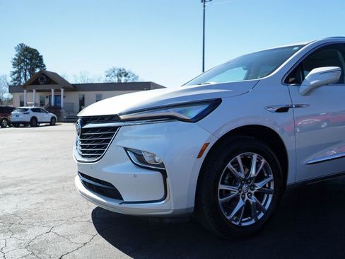 Used 2023 Buick Enclave Premium w/ Experience Buick Package image 10