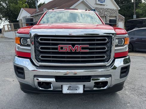 Used 2017 GMC Sierra 3500 4x4 Crew Cab w/ Sierra Convenience Package image 2
