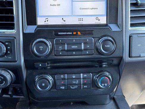 Used 2016 Ford F150 XLT w/ Equipment Group 302A Luxury AWD/4WD image 13