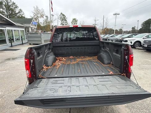 Used 2015 Ford F150 XLT image 16
