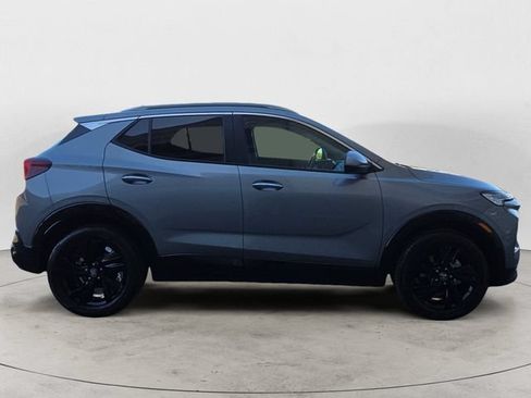 Used 2024 Buick Encore GX Sport Touring FWD image 4