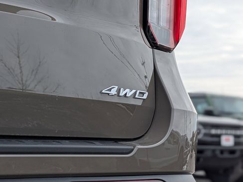 New 2026 Ford Explorer ST-Line image 13