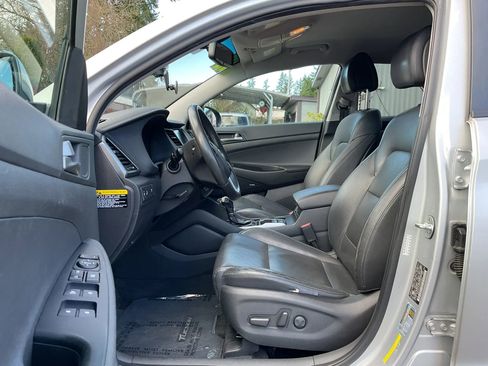 Used 2017 Hyundai Tucson SE Plus image 9