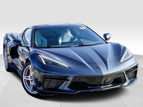 Used 2021 Chevrolet Corvette Stingray Coupe w/ Battery Protection Package RWD image 2