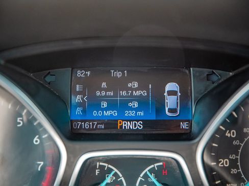 Used 2015 Ford Focus Titanium FWD image 40