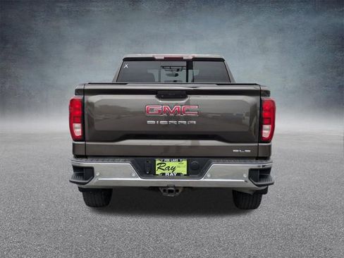 Used 2019 GMC Sierra 1500 SLE w/ Preferred Package AWD/4WD image 4