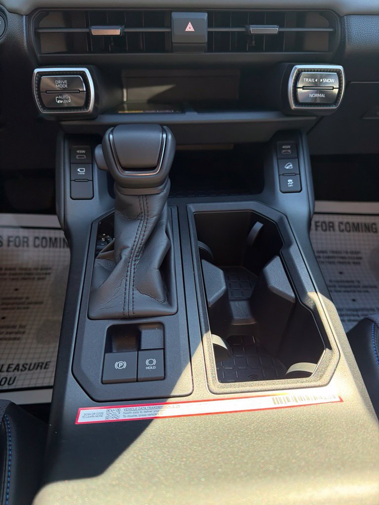 Used 2026 Toyota RAV4 XSE w/ Weather Package AWD/4WD image 33