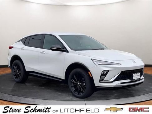 Certified 2024 Buick Envista Sport Touring w/ Convenience I Package image 2