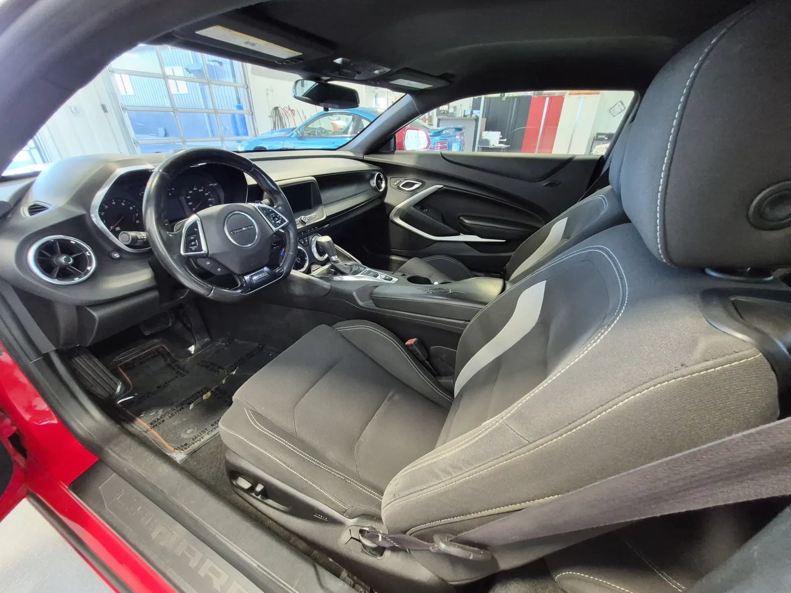 Used 2017 Chevrolet Camaro LT RWD image 9