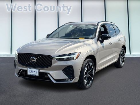 Used 2026 Volvo XC60 B5 Plus AWD/4WD image 9